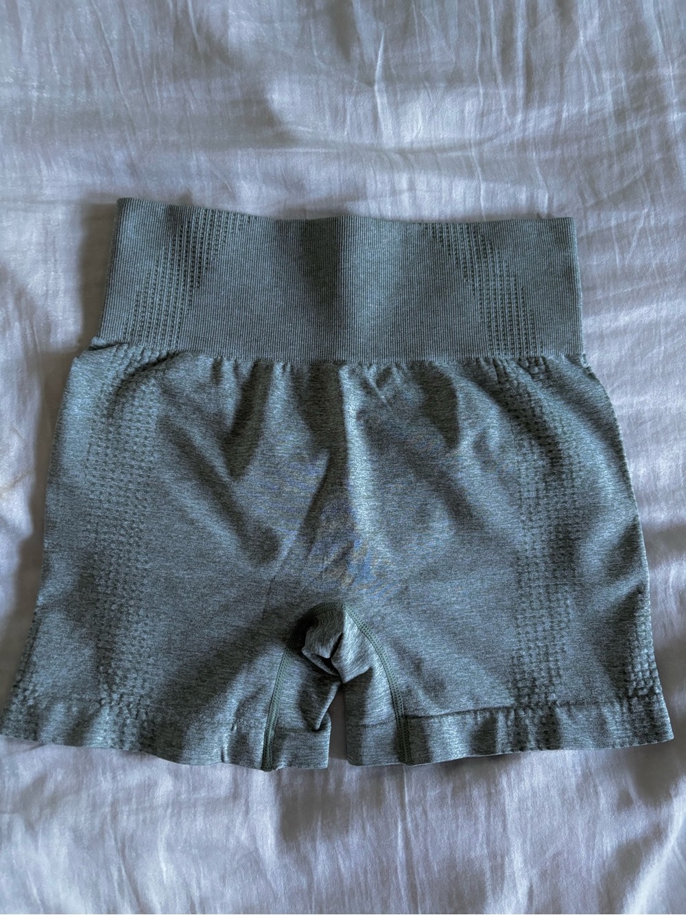 Gymshark Seamless High-Waist Bike Shorts — Gray
